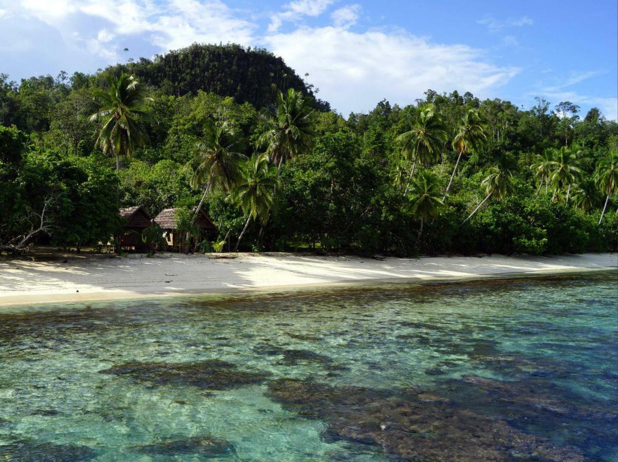 Raja Ampat Biodiversity Nature Resort Exterior foto