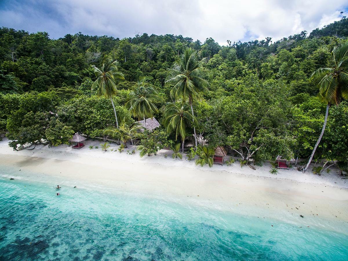 Raja Ampat Biodiversity Nature Resort Exterior foto