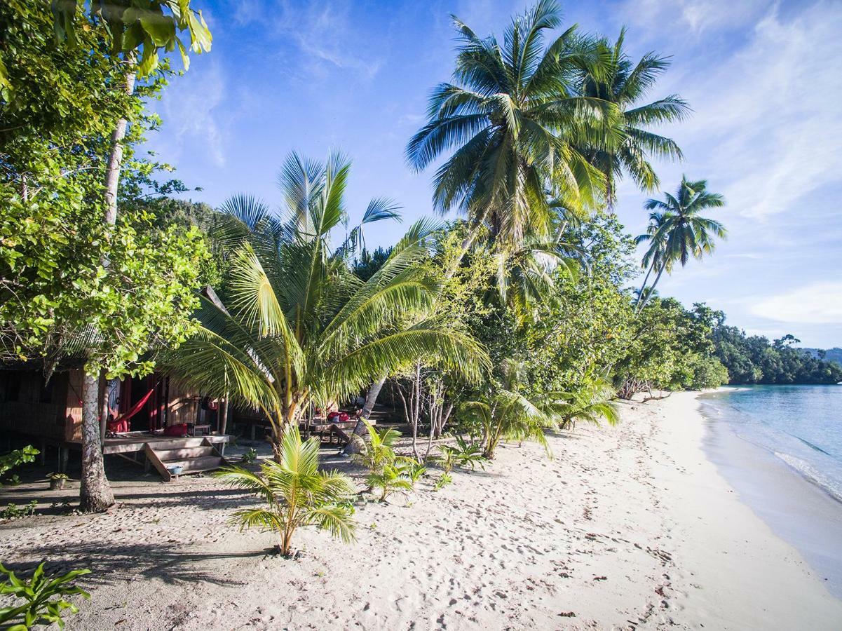 Raja Ampat Biodiversity Nature Resort Exterior foto